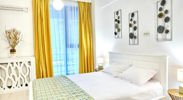 Golden Studio, Varaa Huoneisto Hotellit Mamaia-Sat pysäköinnillä, Pysäköinti