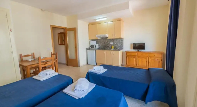 Dalia Apartamentos, Prenota Appartamento Hotel a Costa Brava con piscina, Piscina