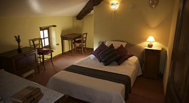 Maison de Dame Tartine, Buchen Sie Hotel Issirac Gard