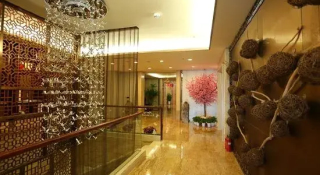 Phoenix Mountain Hotel, Book Hotel Dandong Liaoning