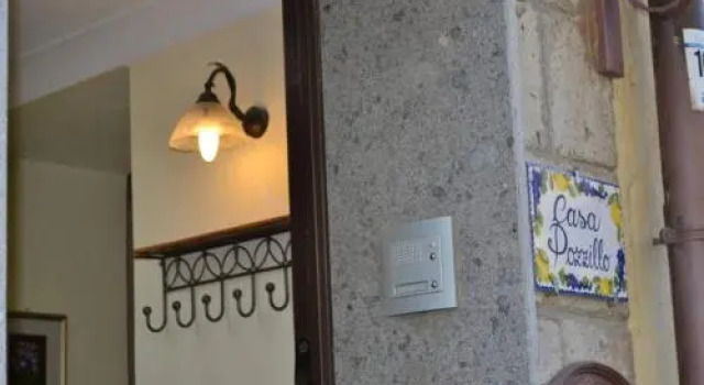 Casa Pozzillo, Забронировать Апартаменты/квартира Апартаменты Сант-Аньелло, рядом с Железнодорожный вокзал Сант-Аньелло линии Circumvesuviana, Апартаменты/квартира