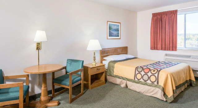 Super 8 by Wyndham West Middlesex/Sharon Area, Reserva ahora Hotel Hermitage Pensilvania