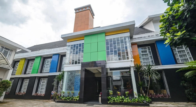 Airy Regol Dewi Sartika 108 A Bandung, Buchen Sie Hotel SPA-Hotels in Bandung, in der Nähe von Einkaufszentrum Parahyangan Plaza, SPA