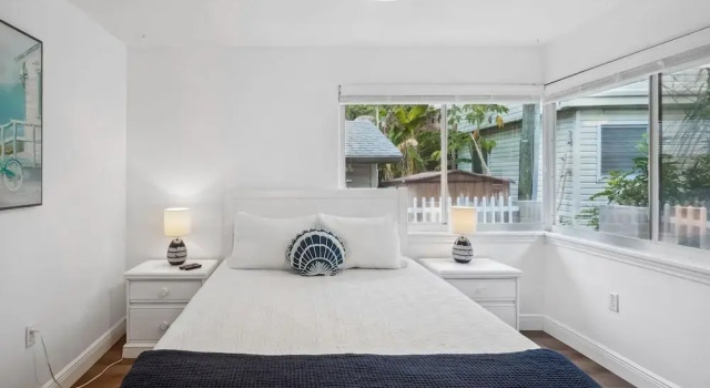 Beach Livin 1 - 1 Bedroom Downstairs
