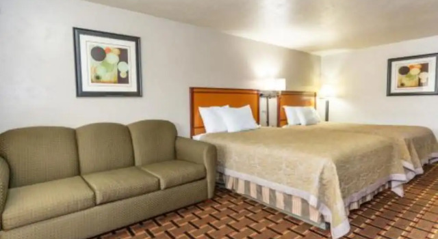 Четырёхместный люкс Anchor Bay Inn near Winchester Bay