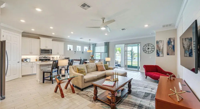 Коттедж Pet-friendly Naples Home w/ Resort-style Pool