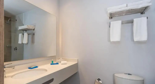 Двухместный номер Standard с видом на город Holiday Inn Express Cartagena Manga by IHG
