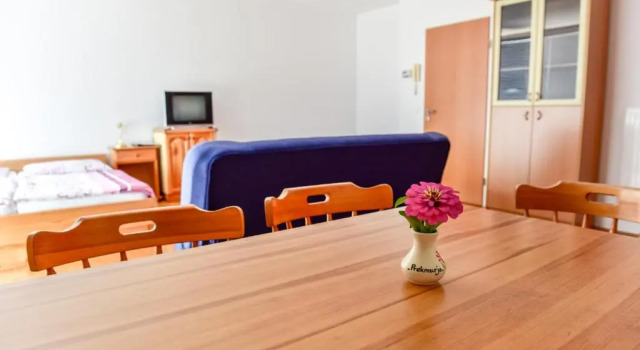 Apartments and Studios Perunika, Varaa Huoneisto Moravske Toplice Pomurje
