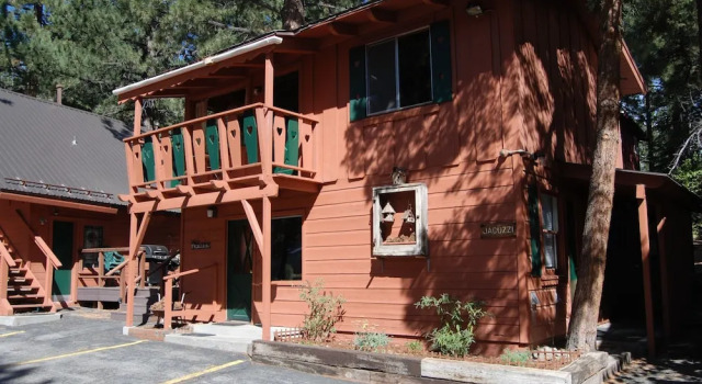 Номер Standard с 2 комнатами с балконом Edelweiss Lodge