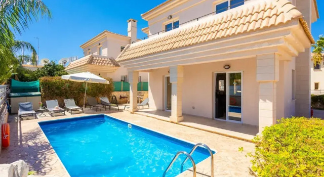 Villa Claudia in Paralimni