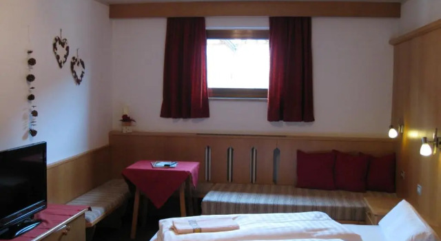 Двухместный номер Standard Мансарда Garni Apparthotel St Valentin