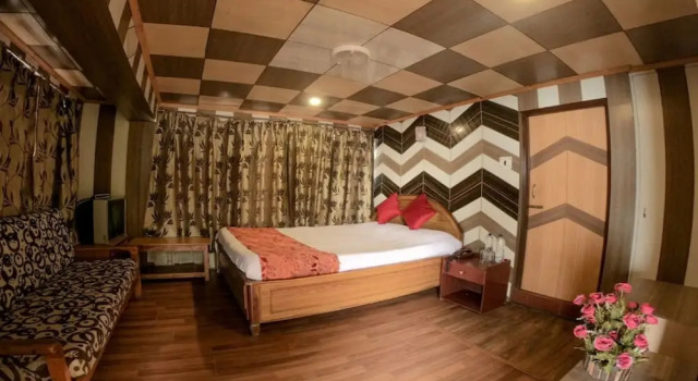 Двухместный номер Deluxe Goroomgo Broadway Annexe Darjeeling