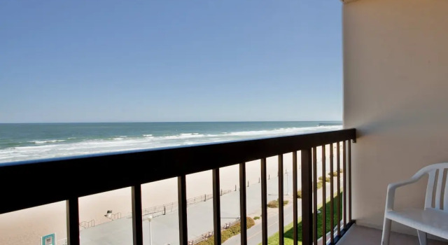 Двухместный номер Standard с балконом Holiday Inn Va Beach-Oceanside 21st St by IHG