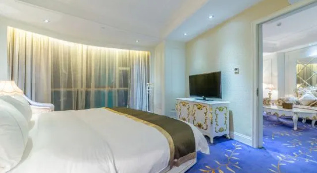 Business suite Luoding International Hotel