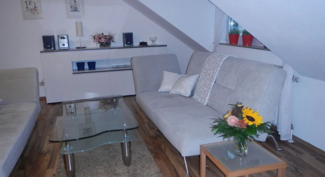 Апартаменты Comfort Großzügiges Zweiraumapartment Troisdorf