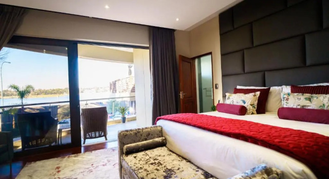 Номер Luxury One O Eight Boutique Hotel