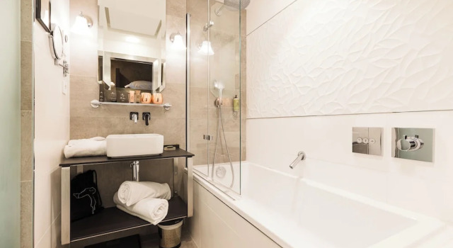 Номер Premier Plaza Madeleine & Spa
