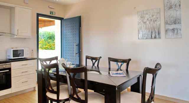 Villa Anna Maria Rock Beach Pure Luxury, Забронировать Вилла Отели Клисмата с бассейном, Бассейн