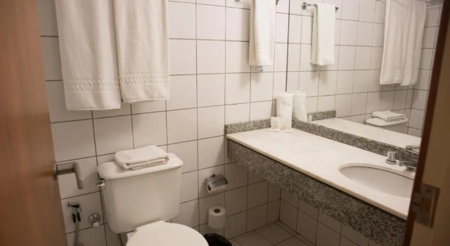 Одноместный номер Standard Hotel Continental Business - 200 metros do Complexo Hospitalar Santa Casa