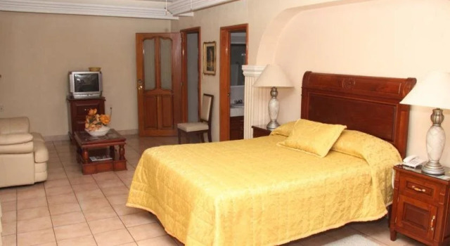 Hotel Plaza Tarasca, Rezervovat Hotel Jiquilpan de Juárez Michoacan