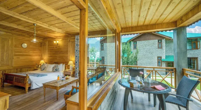 Двухместный номер Deluxe с балконом и с видом на сад Storii By ITC Hotels Urvashis Retreat, Manali