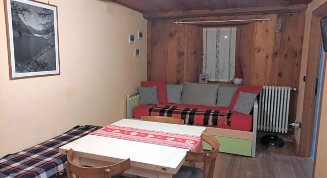 Maison 1940 La Bethaz, Забронировать Гостевой дом Вальгризанш Валле д'Аоста
