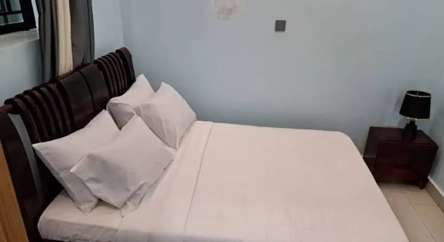 4 Bedrooms Comfort room with balcony and with city view B&B Mountain View