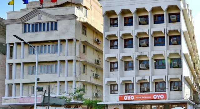 OYO Flagship 1298 Kohinoor Sindhi Camp, Забронировать Отель Отели штата Раджастхана с парковкой, Парковка