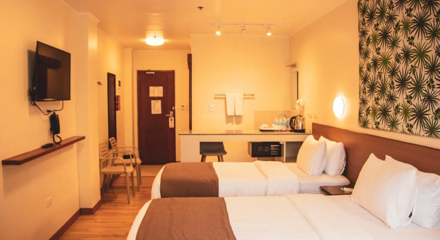 Standardowy dwuosobowy pokój Hotel Sentro Legazpi
