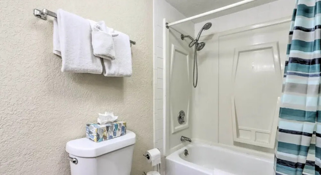 Коттедж Osage Beach Home w/ Resort-style Amenities!
