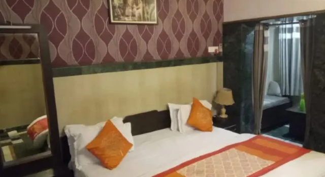 Goroomgo The Central Guest House Kanpur
