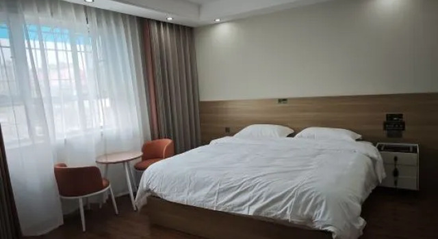 Люкс Ran'erju Homestay (Yili Yining International Airport)