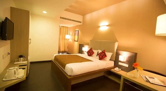 Номер Deluxe Vinaya Royal Inn