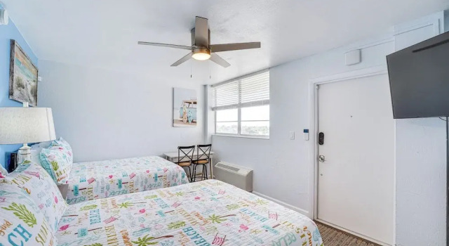 Beachfront Studio w/ Community Indoor Pool!