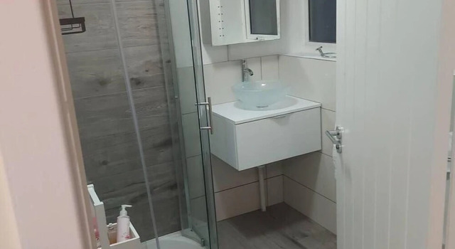 Lovely & Beautiful 2 Bed-apartment in Borehamwood, Varaa Huoneisto Asunnot kohteessa Merseyside, Huoneisto