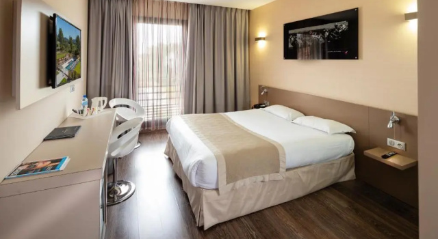 Двухместный номер Standard Grand Prix Hôtel & Restaurant
