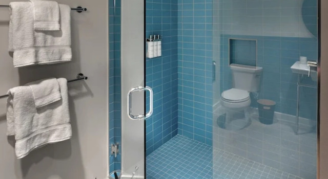 Двухместный номер Standard с балконом и с видом на воду The Ruby Hotel