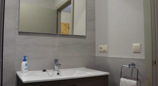Апартаменты с 2 комнатами с балконом Allotjaments Plaça Major-Grèvol