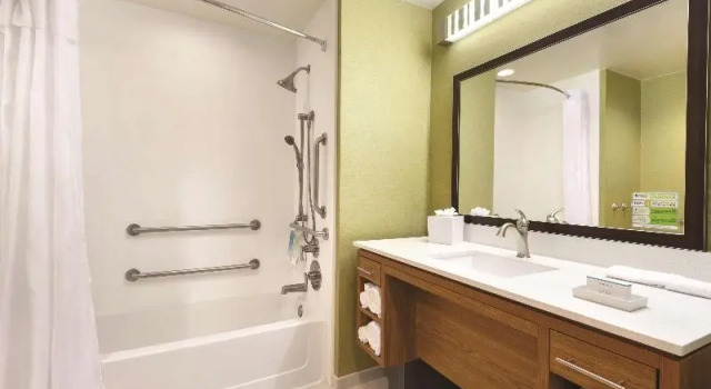 Номер Standard Home2 Suites by Hilton Parc Lafayette