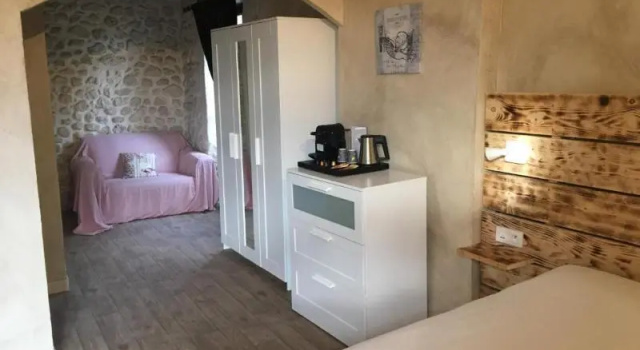 Logis Hotel Le Mas De Lily-Rose, Buchen Sie Hotel 3-Sterne-Hotels in Meuse, 3*