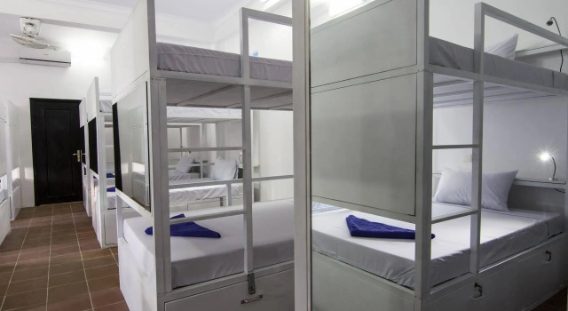The Funky Village, Boek Hotel Hotels in Siem Reap met parkeren, Parkeren