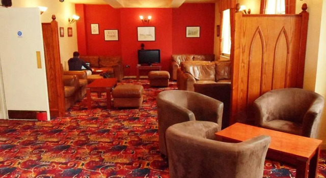 Three Queens Hotel