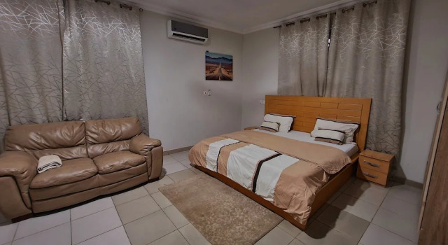 EmpireLux Middle Floor, Book Lejlighed Hoteller i Greater Accra med parkering, Parkering