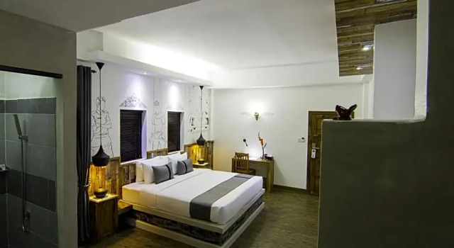 Двухместный номер Deluxe с балконом Double Leaf Boutique Hotel