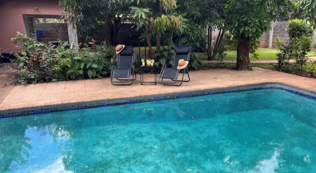 Hungwe House Victoria Falls, Rezervovat Hotel Victoria Falls Hwange