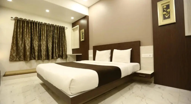 Люкс Standard Hotel Madhuri Executive