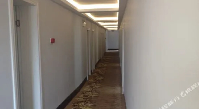 Homeinn Superior Yun Hotel (Longyan Wanbao Plaza)