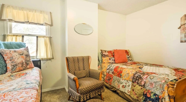 Коттедж Charming Craftsman Home in Downtown Bartlesville!