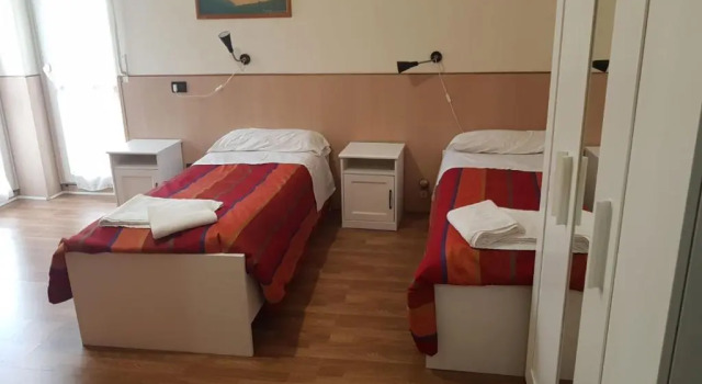 Affittacamere Metro Fiera, Prenota Hotel Pero Lombardia, vicino a Stazione Metro Pero