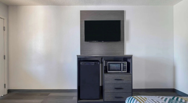Двухместный номер Standard с балконом Motel 6 Lake Charles, LA